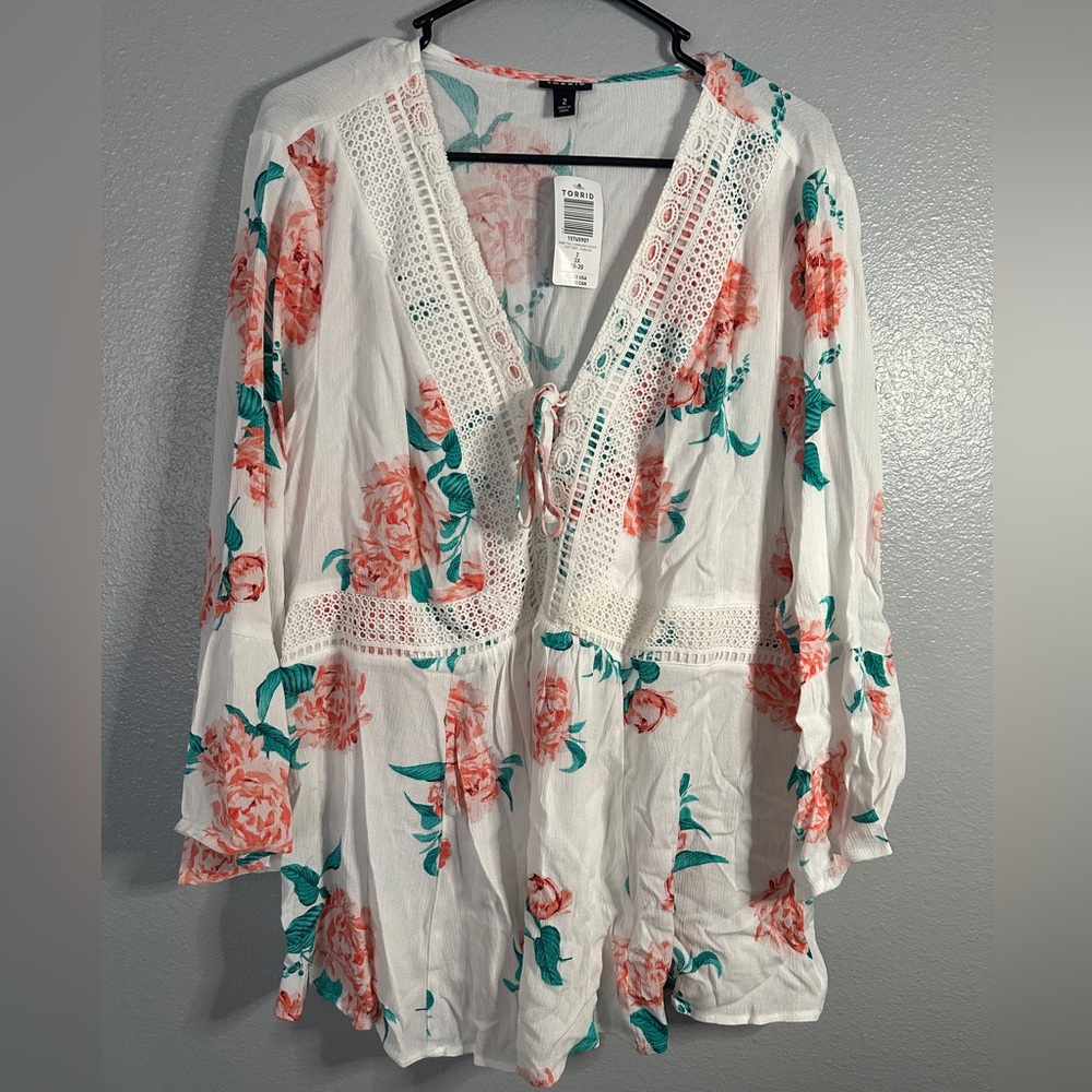 NWT Crochet Lined Crinkle Top